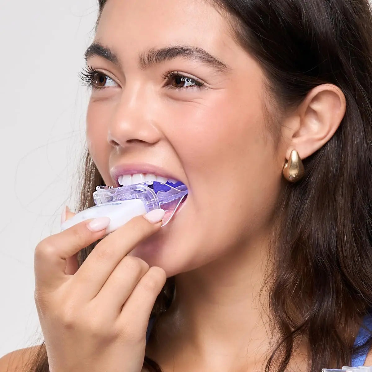 Kit de Blanqueamiento Dental con Luz LED – 4 Geles Blanqueadores Profesionales